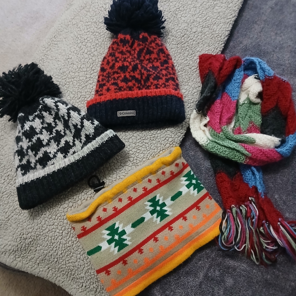 Vintage Beanies And Scarf